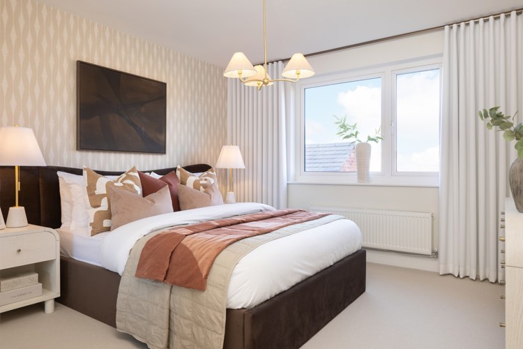 Pine house type bedroom, 4 bedroom house for sale in Bicester