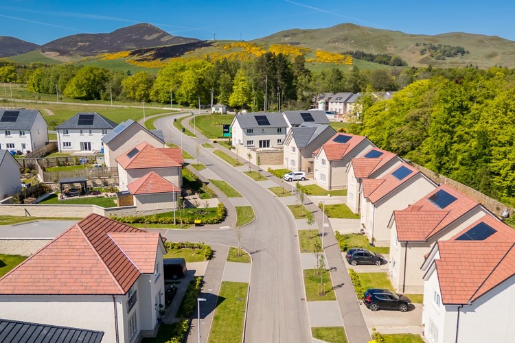 Belwood Oaks - street scene - Penicuik - 4 & 5 bedroom homes for sale
