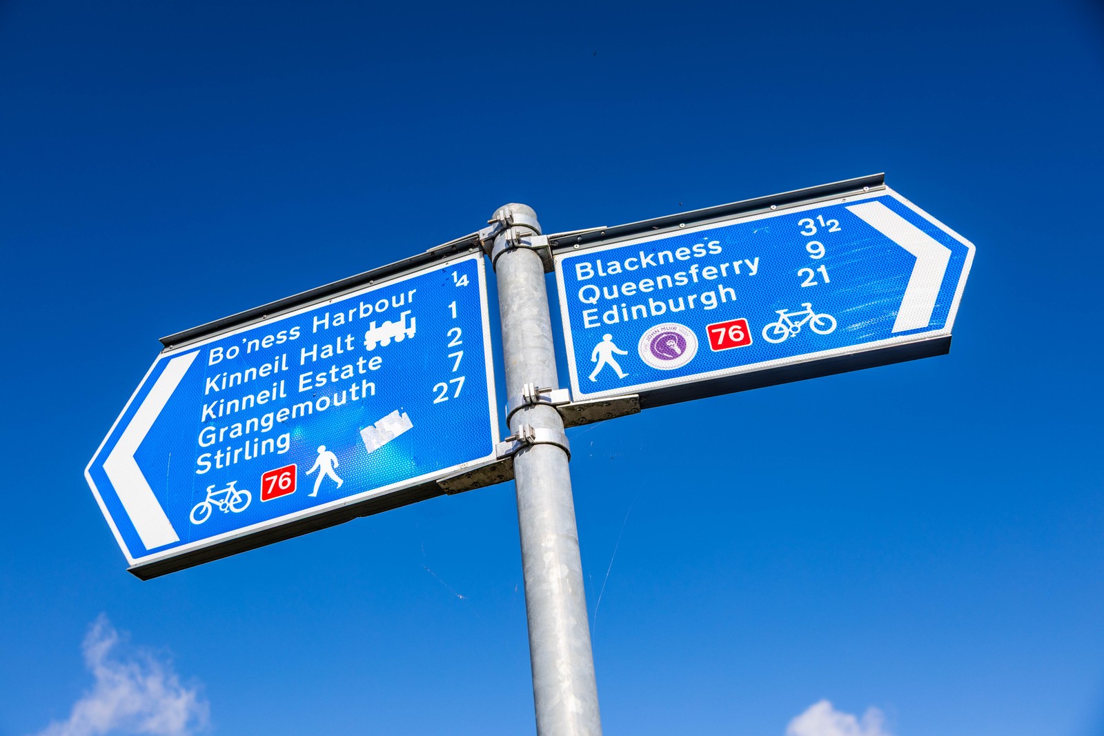 Vb5577489 Bo Ness Harbour 10 1600X1067