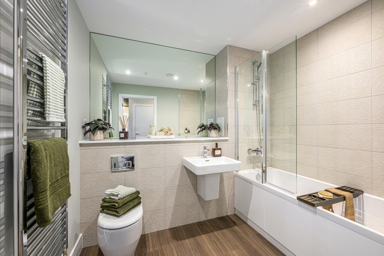 Vb5698794 20260519 Cala Homes The Foundry Type 2W Show Apartment Bathroom 001 1600X1067 (1)