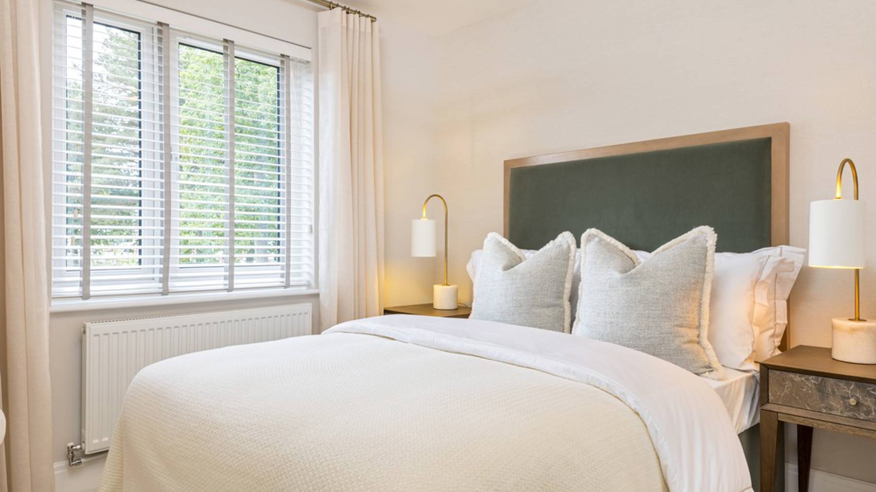 Bedroom of houses for sale in Deepcut