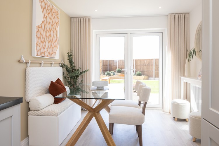 New Monks Park Lancing - Dining