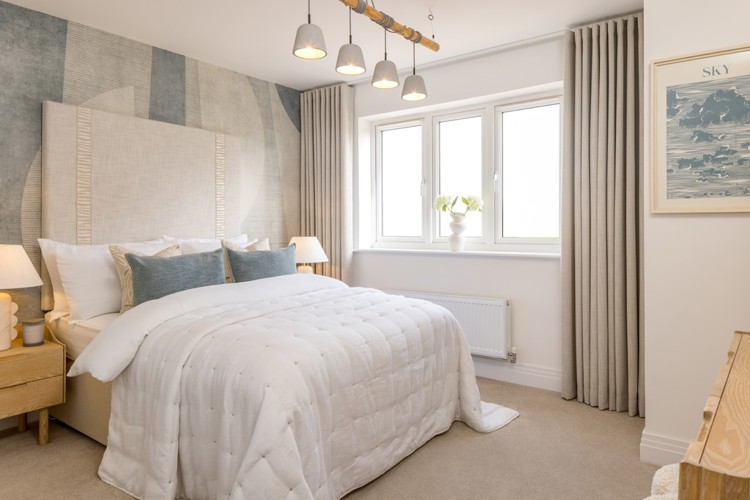 Bedroom in 3 bedroom houses for sale kings langley