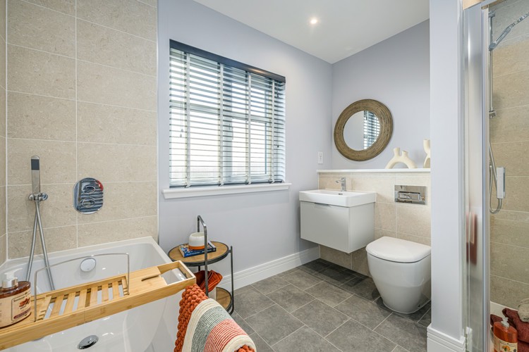 Vb5396859 20250227 Cala Homes Cornhill Village Bryce Bathroom 001 1600X1067