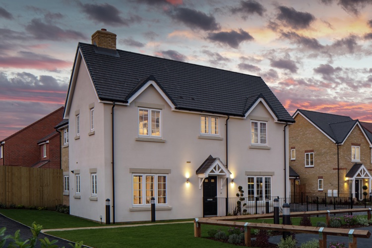 Vb1925745 8561 04 Plot1 Ufford Chase Great Bentley External Dusk