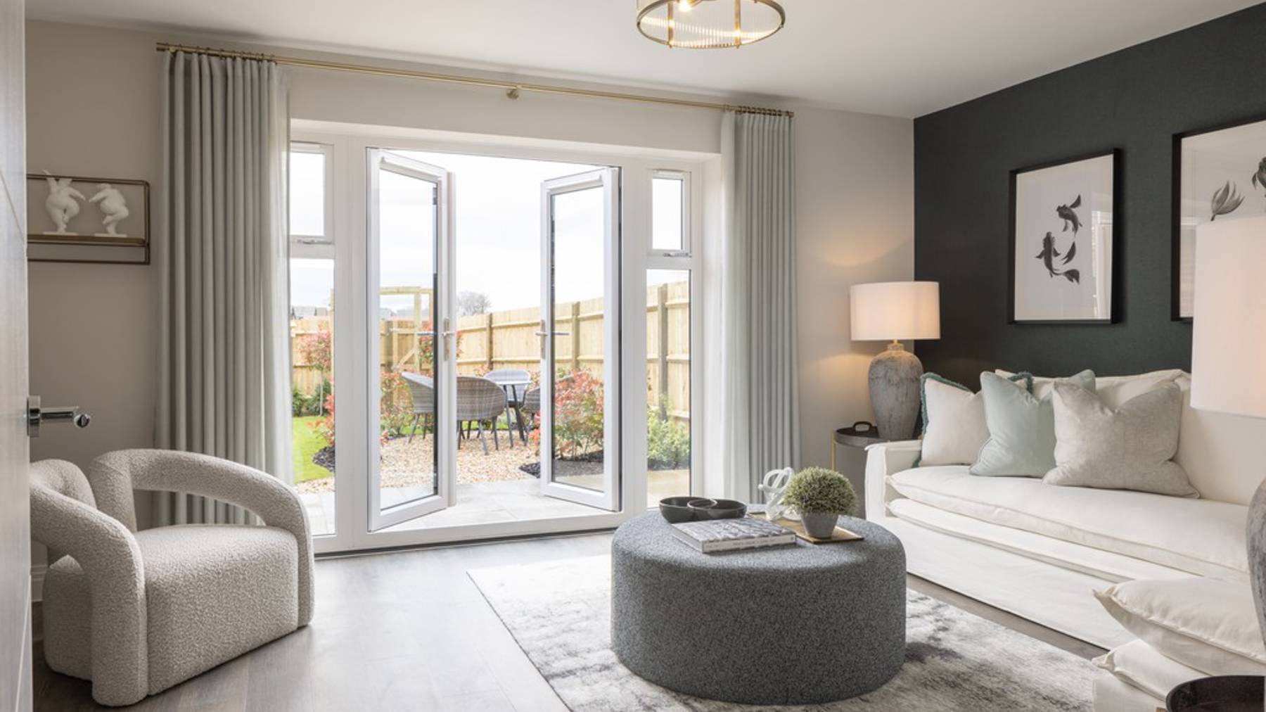 The Charlton Staggs Farm sitting room (2)