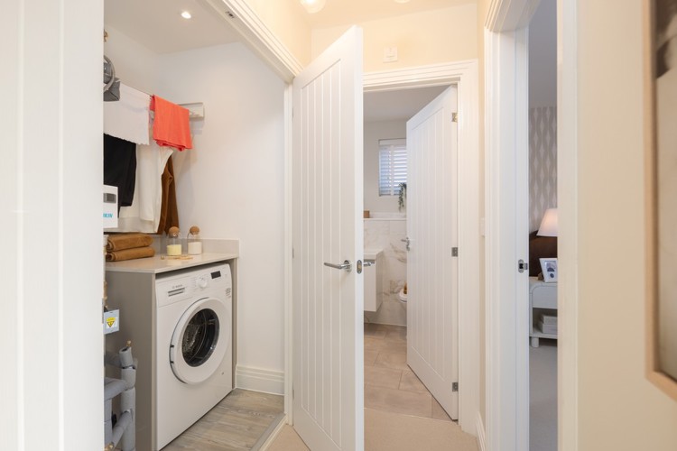 Pine house type utility, 4 bedroom house for sale in Bicester