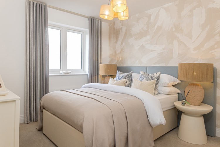 Bedroom in 3 bedroom houses for sale kings langley