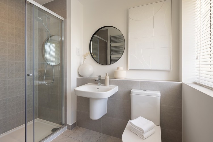 Langley house type bathroom, 2 bedroom house for sale in Shrivenham