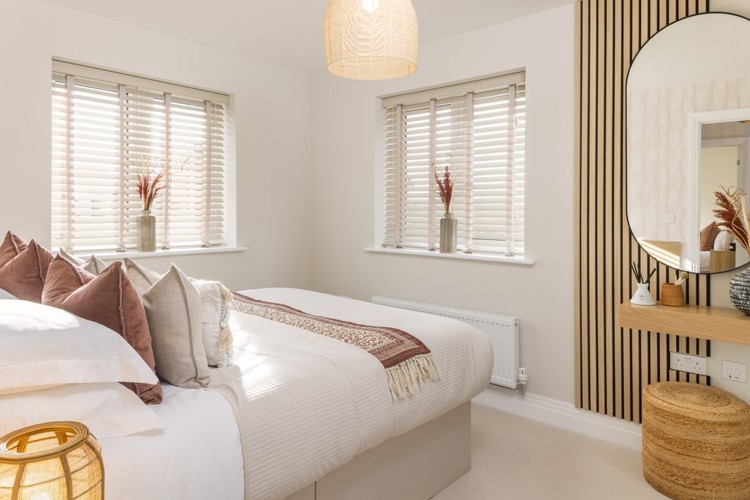Bedroom in 3 bedroom houses for sale kings langley