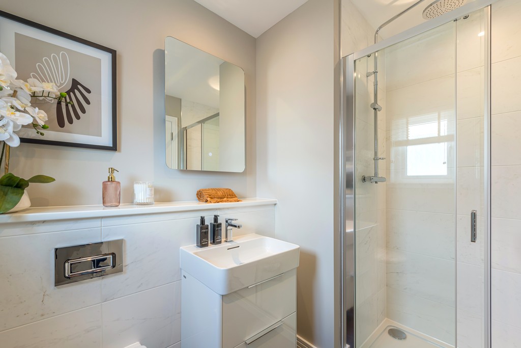 4 bedroom showhome | Generous bathroom