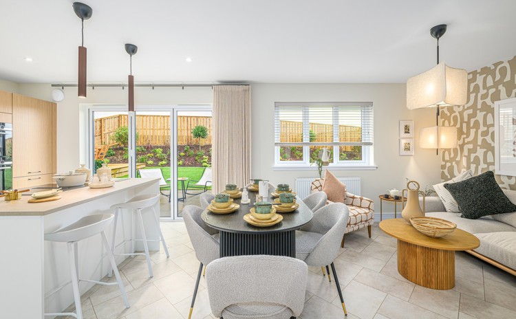 Vb5548591 20250912 Cala Homes Cedar Brae Crichton Kitchen Family Dining 001 1600X990