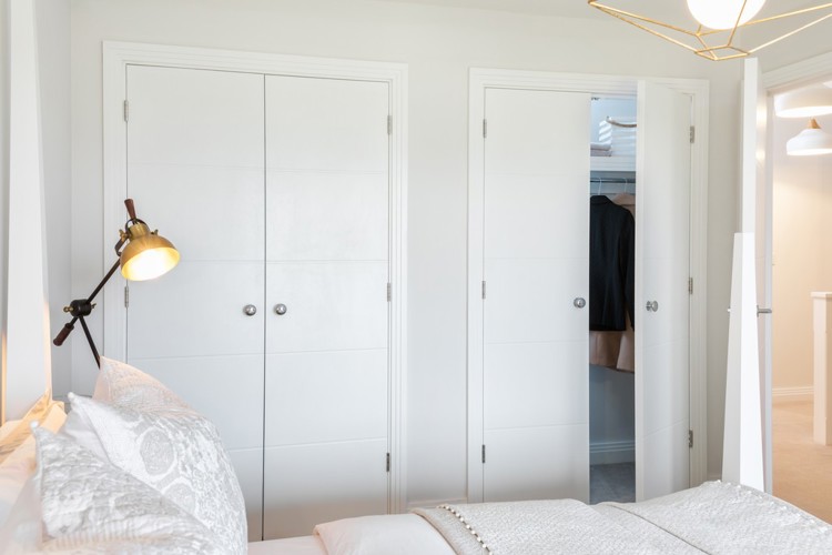 Netherhall Gardens The Huntingdon Bedroom2 Double Wardrobe