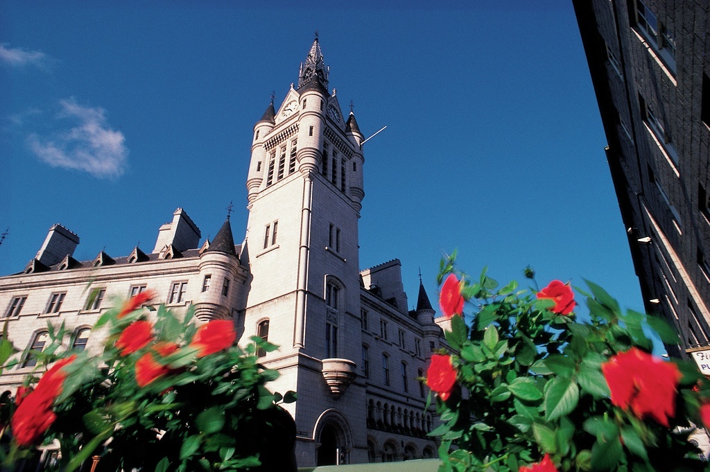 22 King's Gate High specification Apartments for Sale West End Aberdeen Cala Homes