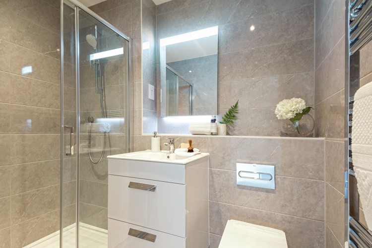 Gidea house type bathroom, 4 bedroom house for sale in Shrivenham