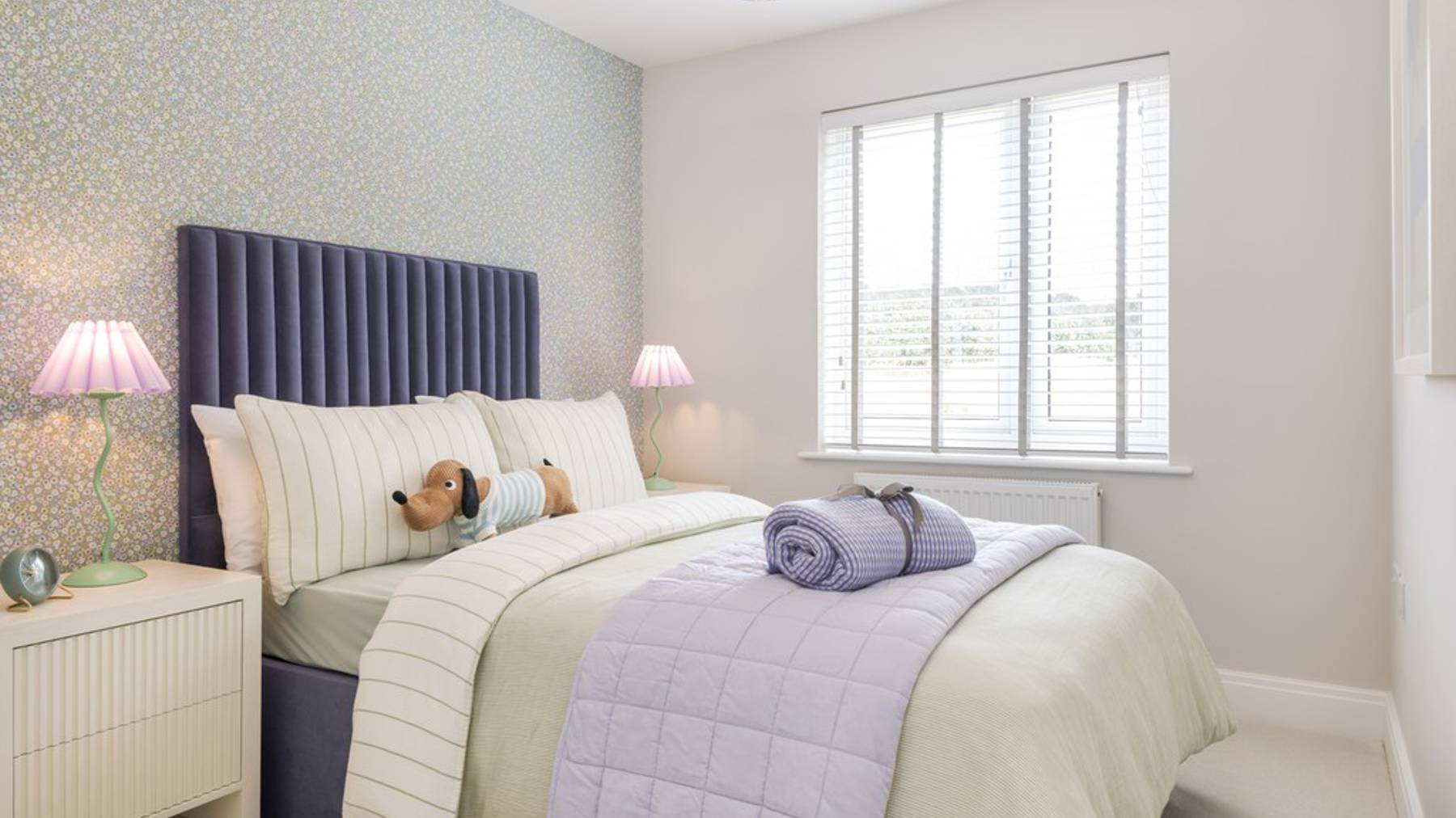 Bedroom of houses for sale in Deepcut