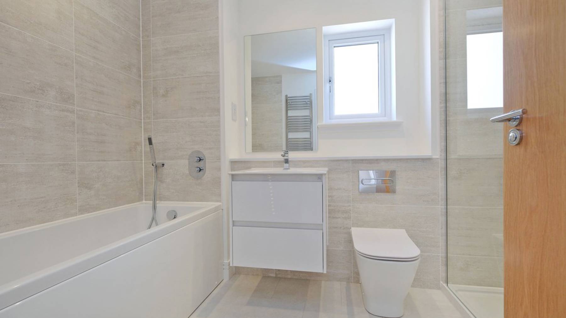 Plot 149_Murtle_Den_Park_bath
