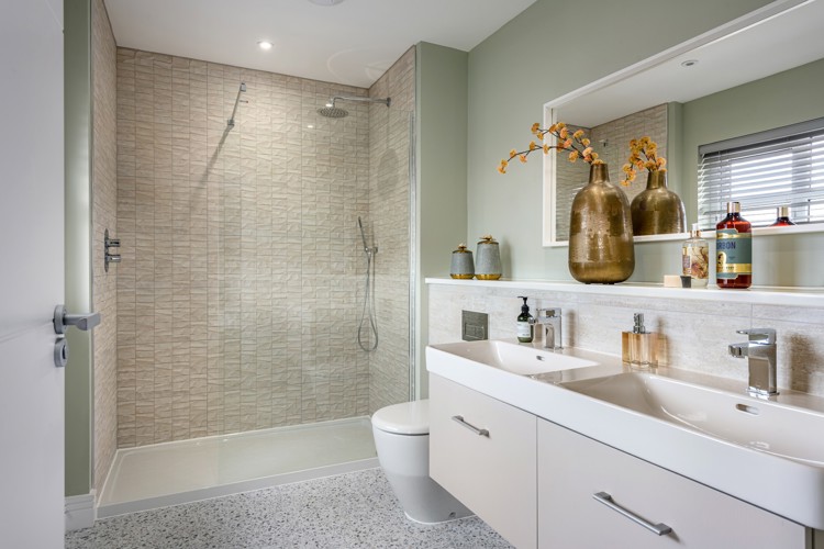 Vb5118668 20240319 Cala Homes Weavers Brae Darroch Bedroom 1 Ensuite 001 1600X1067
