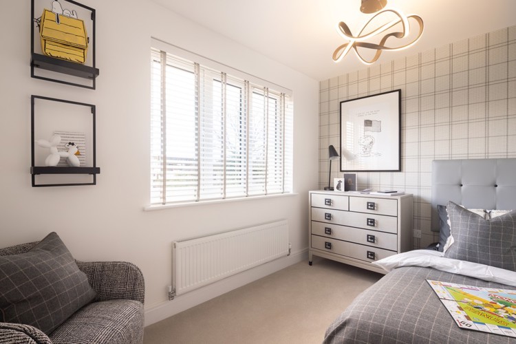 Bedroom in 4 bedroom houses for sale kings langley