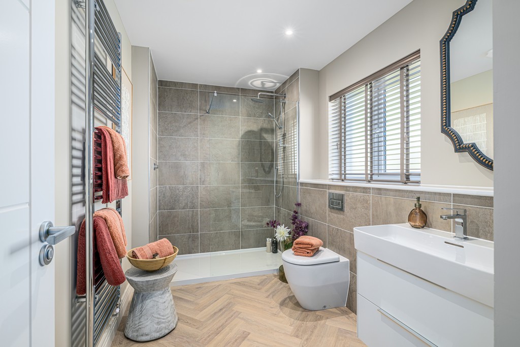 4 bedroom plus study showhome | high specification en-suite shower room