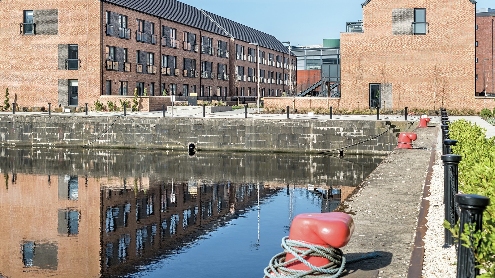 Waterfront Plaza, Leith Homes In Edinburgh CALA Homes