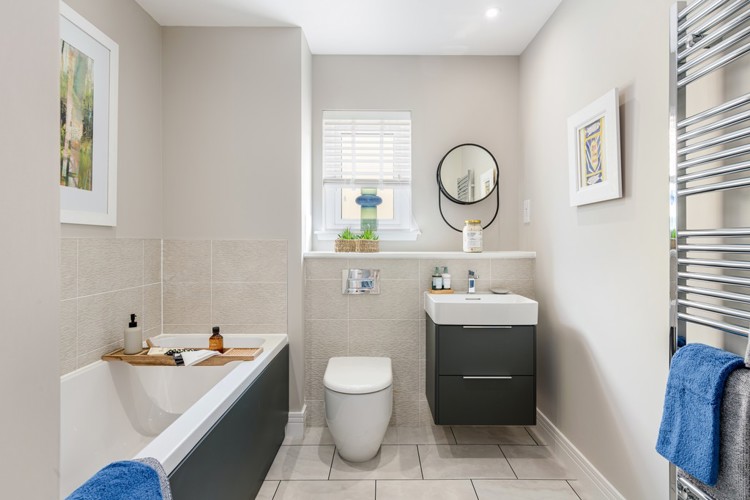 5 bedroom showhome | four-piece family bathroom with generous bath