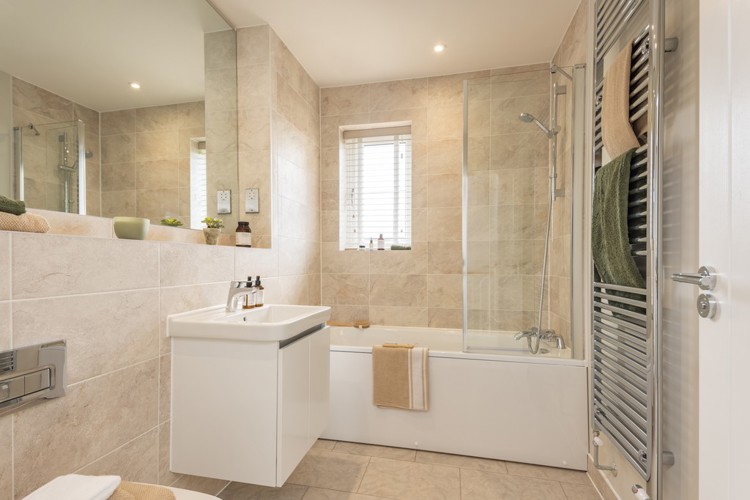 Bathroom in 4 bedroom houses for sale kings langley