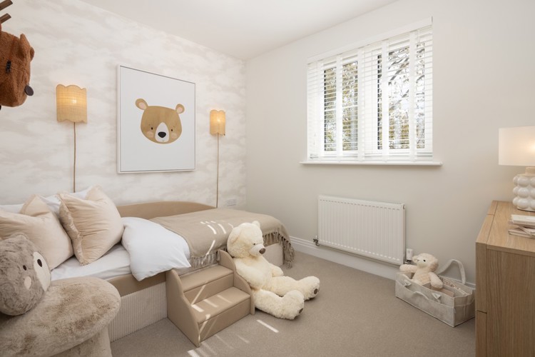 Bedroom in 4 bedroom houses for sale kings langley
