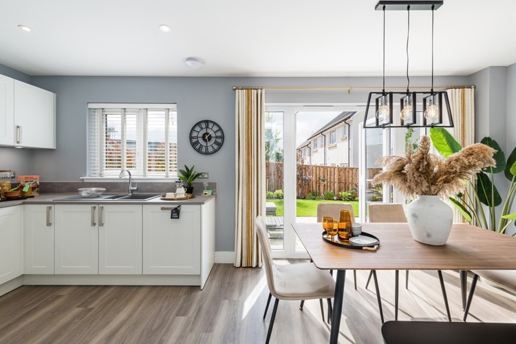4 bedroom showhome | Open plan kitchen and dining area
