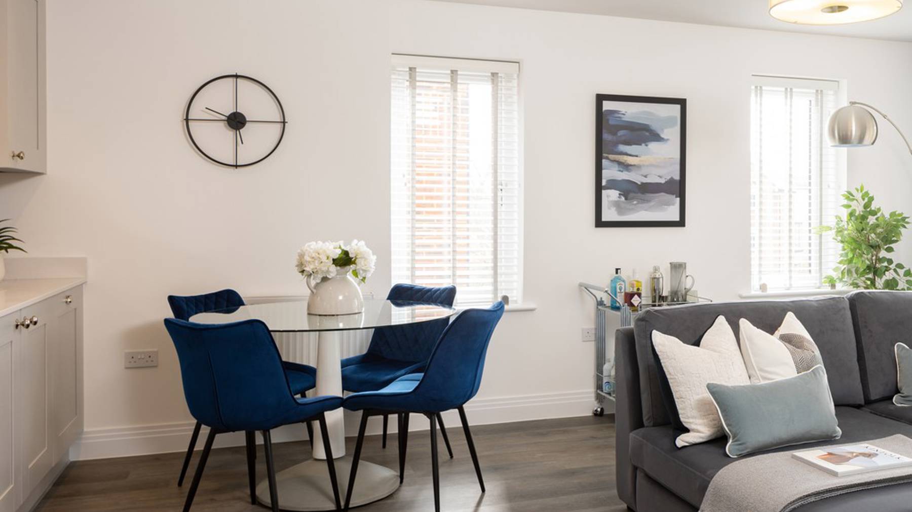 Yearsely Apartments FF Ingatestone Kitchen Dining 2