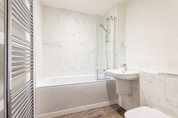 Coral Randall Fields Bathroom