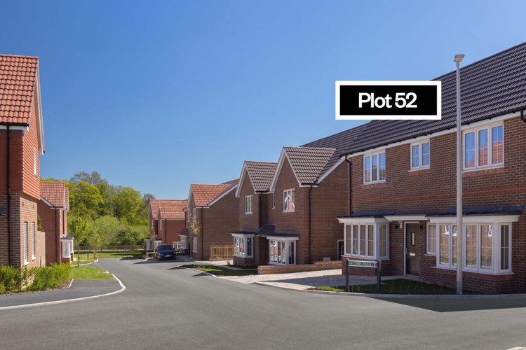 Knights Grove Plot 52