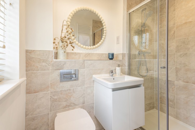 Bathroom in 3 bedroom houses for sale kings langley
