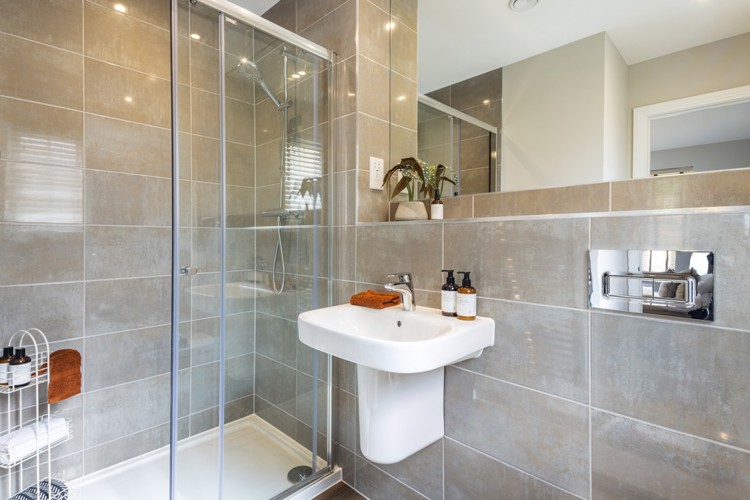 Pine bathroom in our 4 bedroom houses for sale potters bar